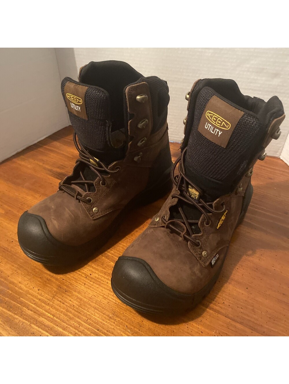 KEEN Utility Men's Work Boots Size 8.5 Medium ASTM F2413-18